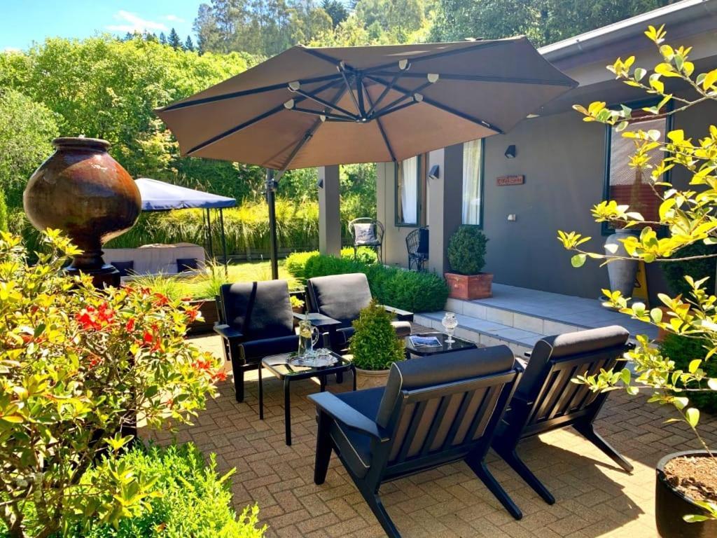 The Flying Trout Boutique Lodge Таупо Экстерьер фото