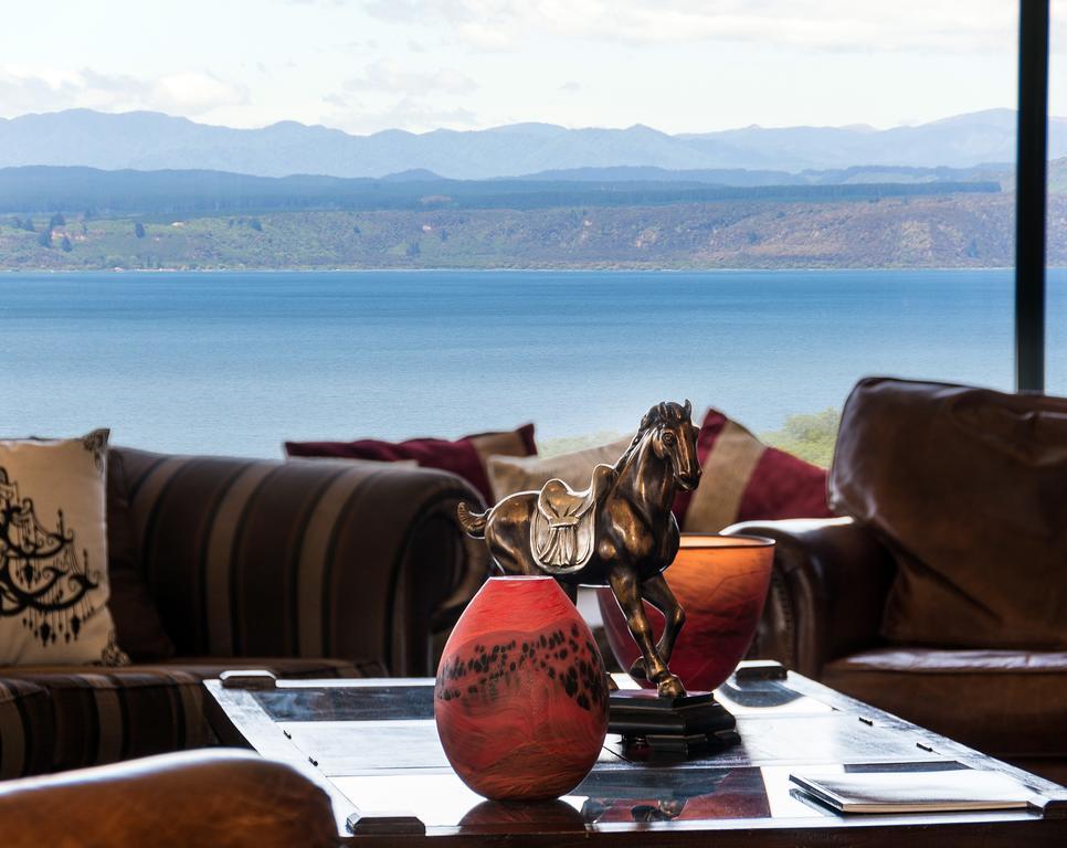 The Flying Trout Boutique Lodge Таупо Экстерьер фото